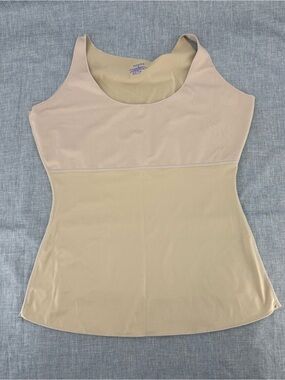 Spanx Women’s 1X U Neckline Shape-wear Top